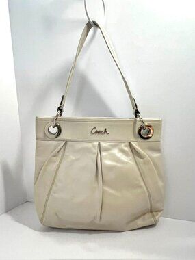 Coach Y2K Ashley Hippie Pearl White Leather Shoulder Bag F17605 chunky hardware